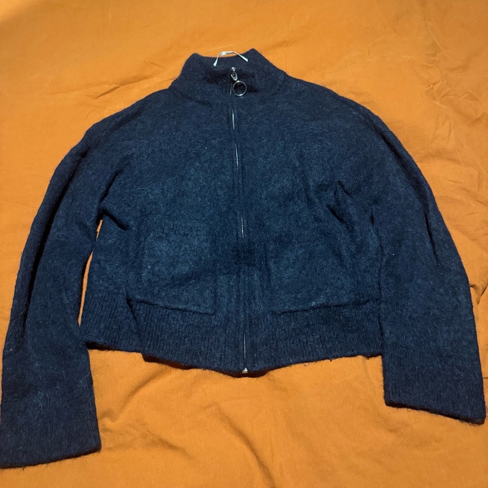 Women’s Dark Blue Zip-Front Knit Cardigan Sweater